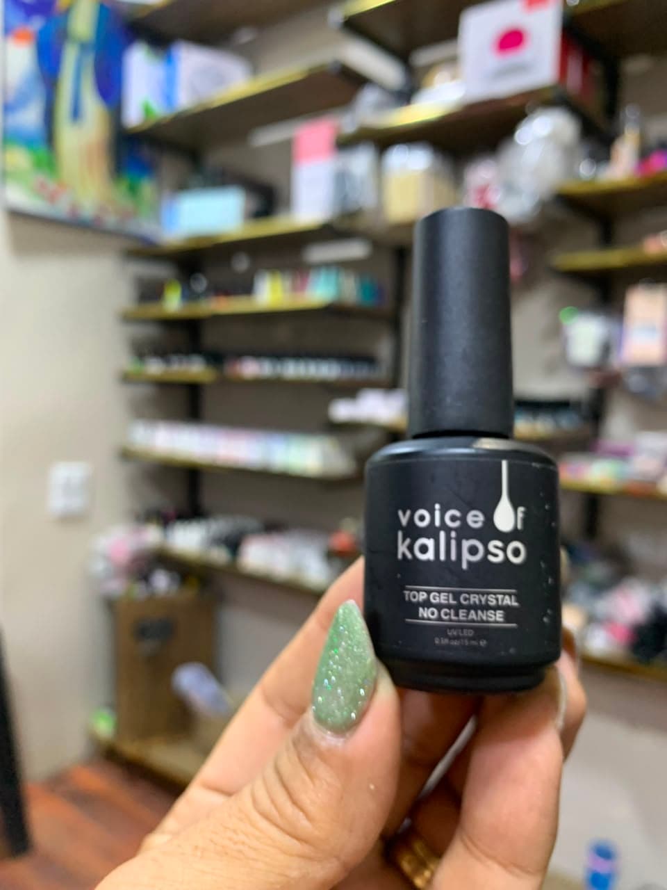 Cloud gel polish bottle