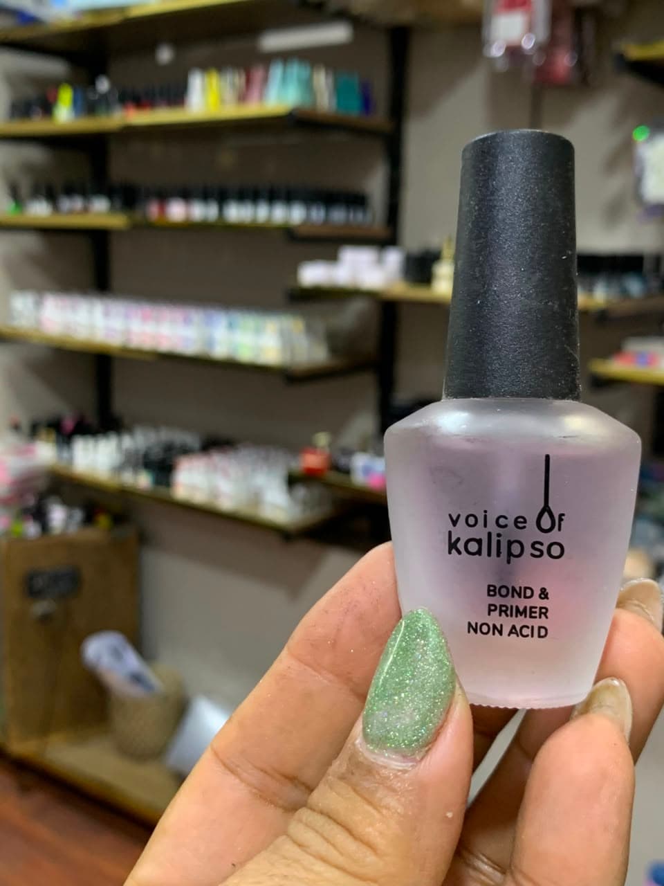 Gray Nickel gel polish bottle