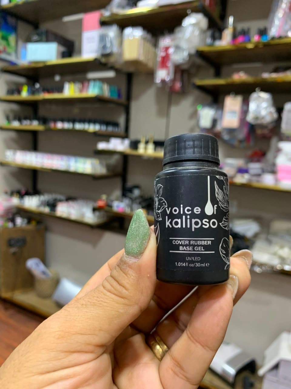 Akaroa gel polish bottle
